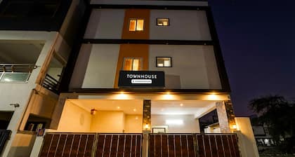 Deluxe Townhouse M K Elegance Inn