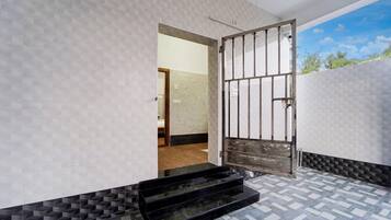 House | Reception