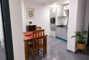 Dining - Modern Apartment in Praia • Private Patio & Balcony - Self Check-inf (Praia)