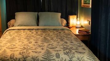 1 bedroom, WiFi (free), bed sheets