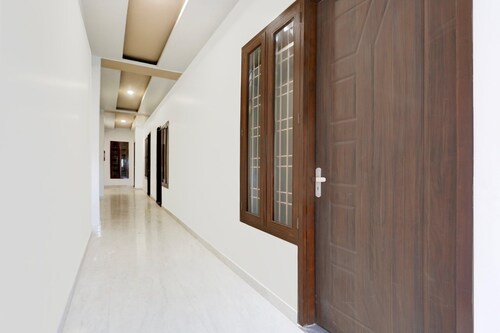 Deluxemohini Guest House