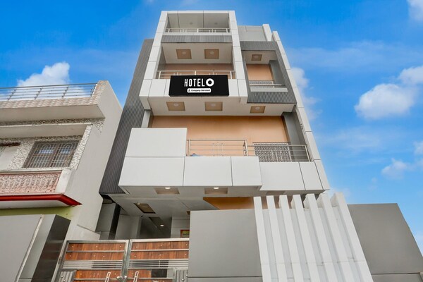 Super Deluxe Room Mohini Guest House - Bareilly