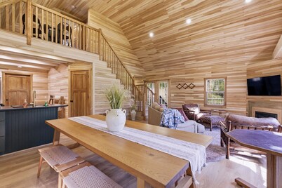 Abode at Blue Creek | NEW Hot Tub, Arcade