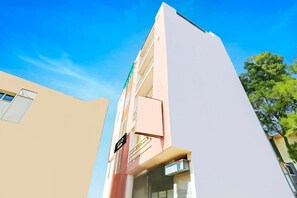 House | Exterior - Deluxehotel O Sector 45 (Chandigarh)