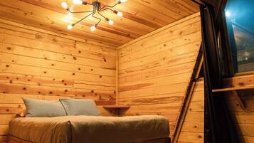 Cabaña Confort, vista al jardín | Cortinas blackout y wifi gratis