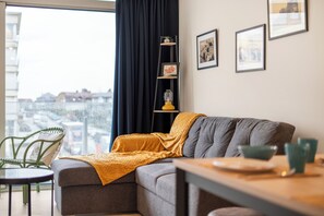 TV - 1 bedroom accommodation in Sint Idesbald (Sint Idesbald)