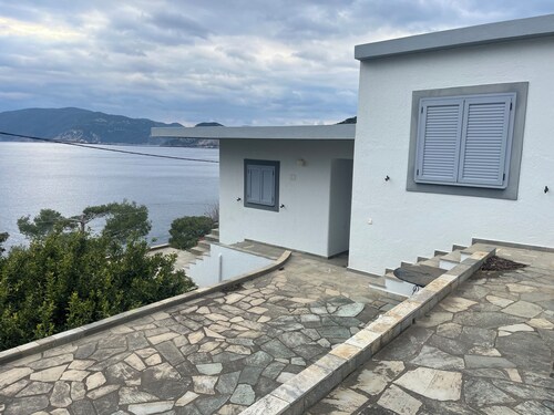  spacious luxury villa with hot tub and path to beach