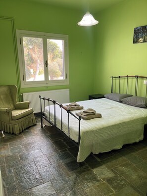 3 habitaciones, wifi gratis y ropa de cama 