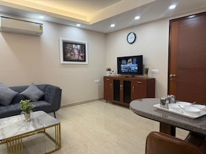 Smart TV, computer monitors, printers - Sukhvan Residency (Gurugram)