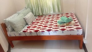 3 bedrooms, WiFi, bed sheets, wheelchair access