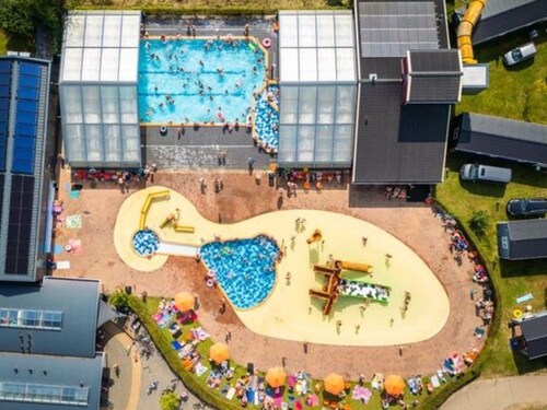 Camping De Molenhof - Familiehuis 10 Personen