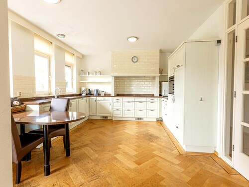 Camping De Molenhof - Familiehuis 10 Personen