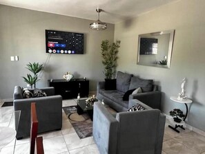Living area - Nice two-bedroom apartment (Sosúa)