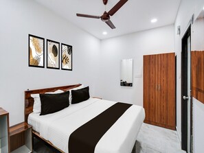 Room - Deluxeftl Kachiguda (Hyderabad)