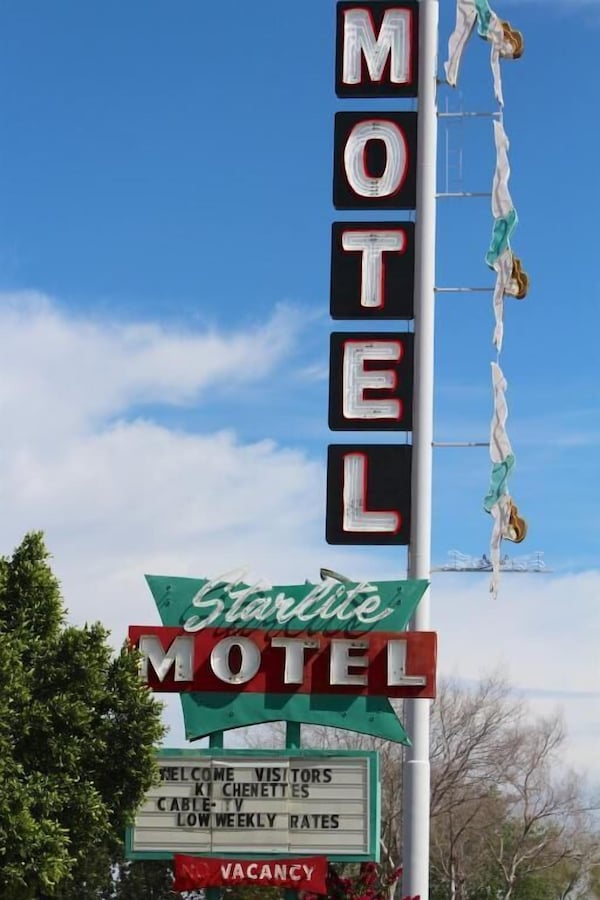 Starlite Motel - Mesa, AZ