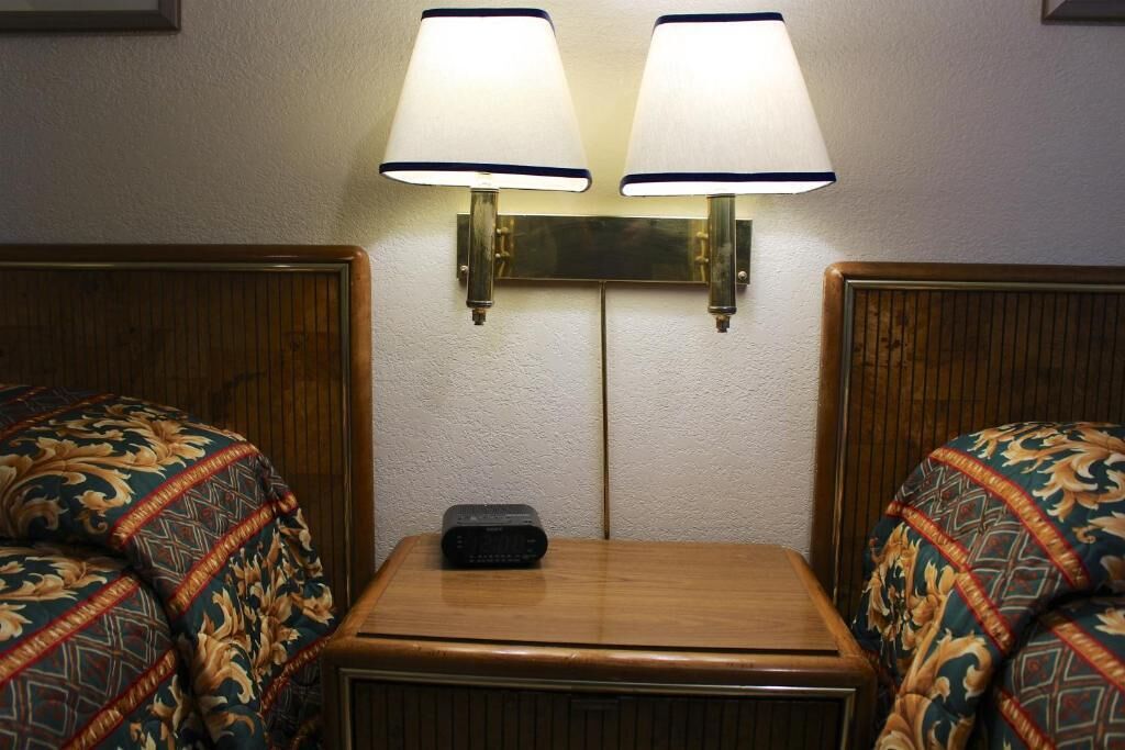 Iron/ironing board, free WiFi