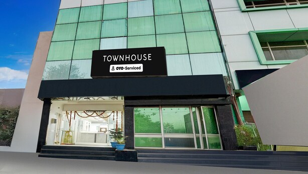 Unclassified image, 1 of 37, button