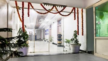 Hus | Reception
