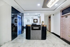 House | Reception - Deluxehotel Hm Crystal (Mohali)
