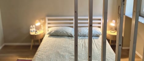 1 habitación, wifi y ropa de cama