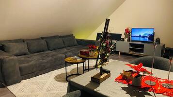 Smart TV, DVD player, video library