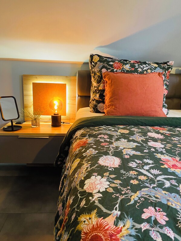1 chambre, fer et planche à repasser, lit parapluie, Wi-Fi gratuit