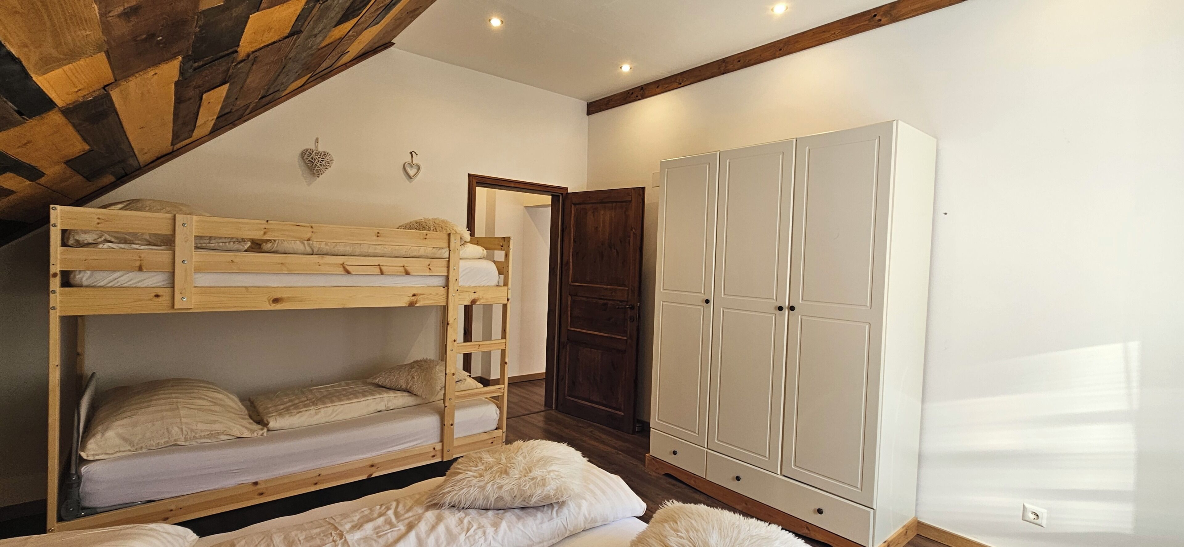 1 chambre, accès Internet, draps fournis