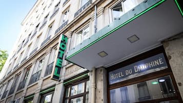 Perincian bahagian luar