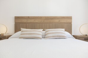 3 bedrooms, iron/ironing board, free WiFi, bed sheets - VORAMAR II - only families (Playa de Gandía)