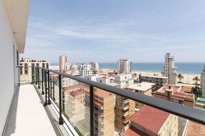 Property grounds - AG. ATICO ALAMO 9A - only families (Playa de Gandía)
