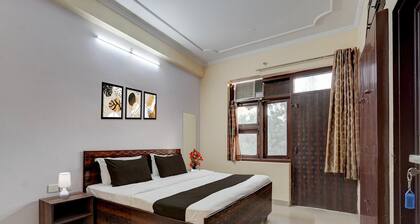 Deluxehotel Kartik Inn