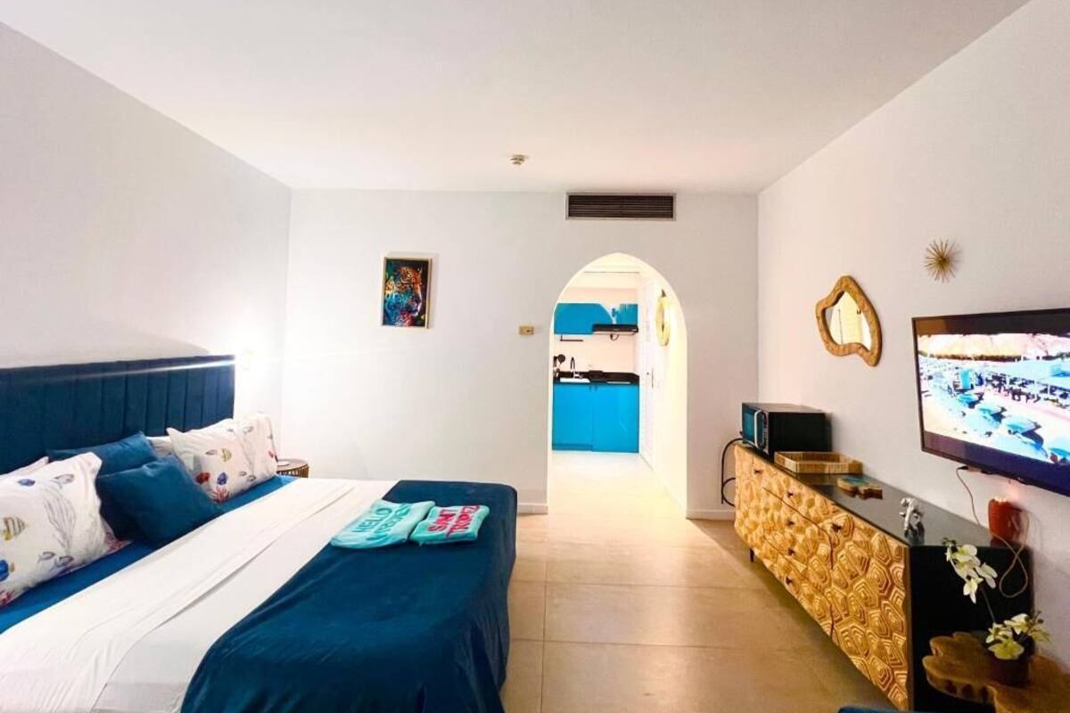 Deluxe Studio, Sea View, Beachside