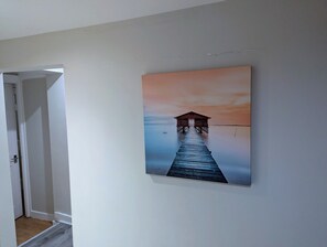 Interior - Stylish 2BR Contractor & Family Stay in Chandler's Ford with Parking& WiFi (Chandler's Ford)