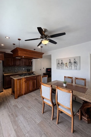 Dining - Kohun House, Hotel Zone+WIFI+AC+Fitted kitchen (Cancún)