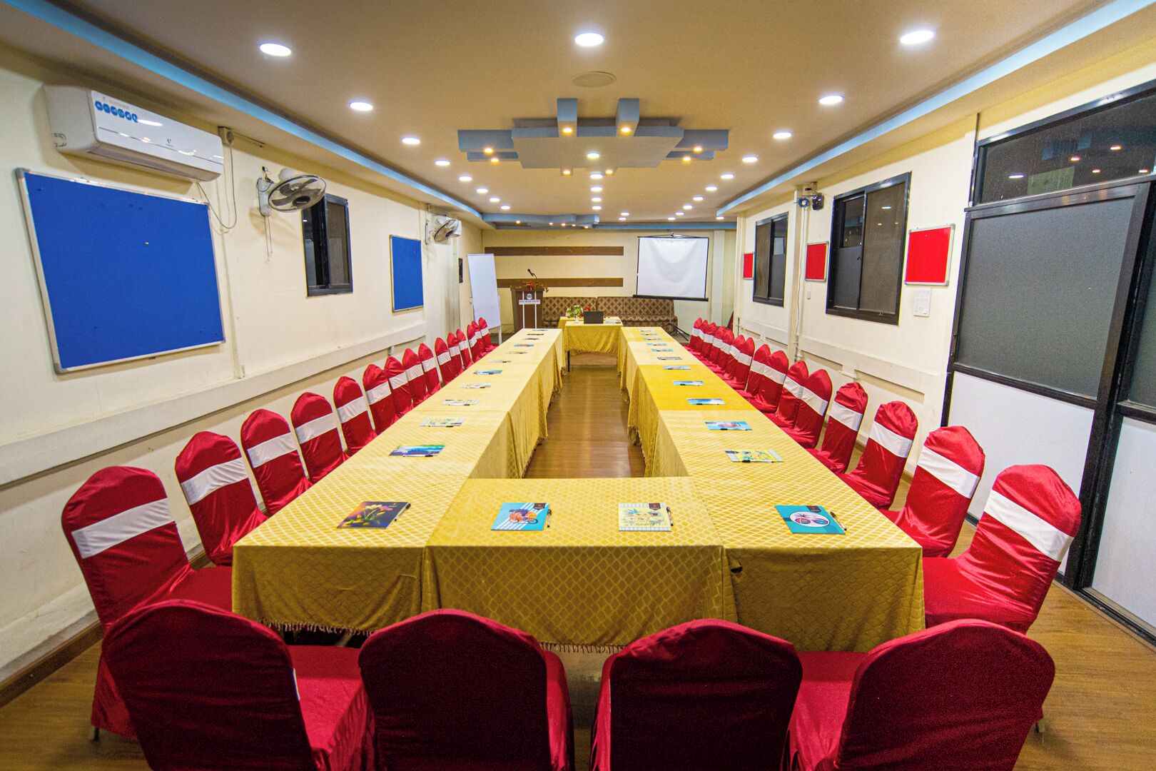 Meeting facility
