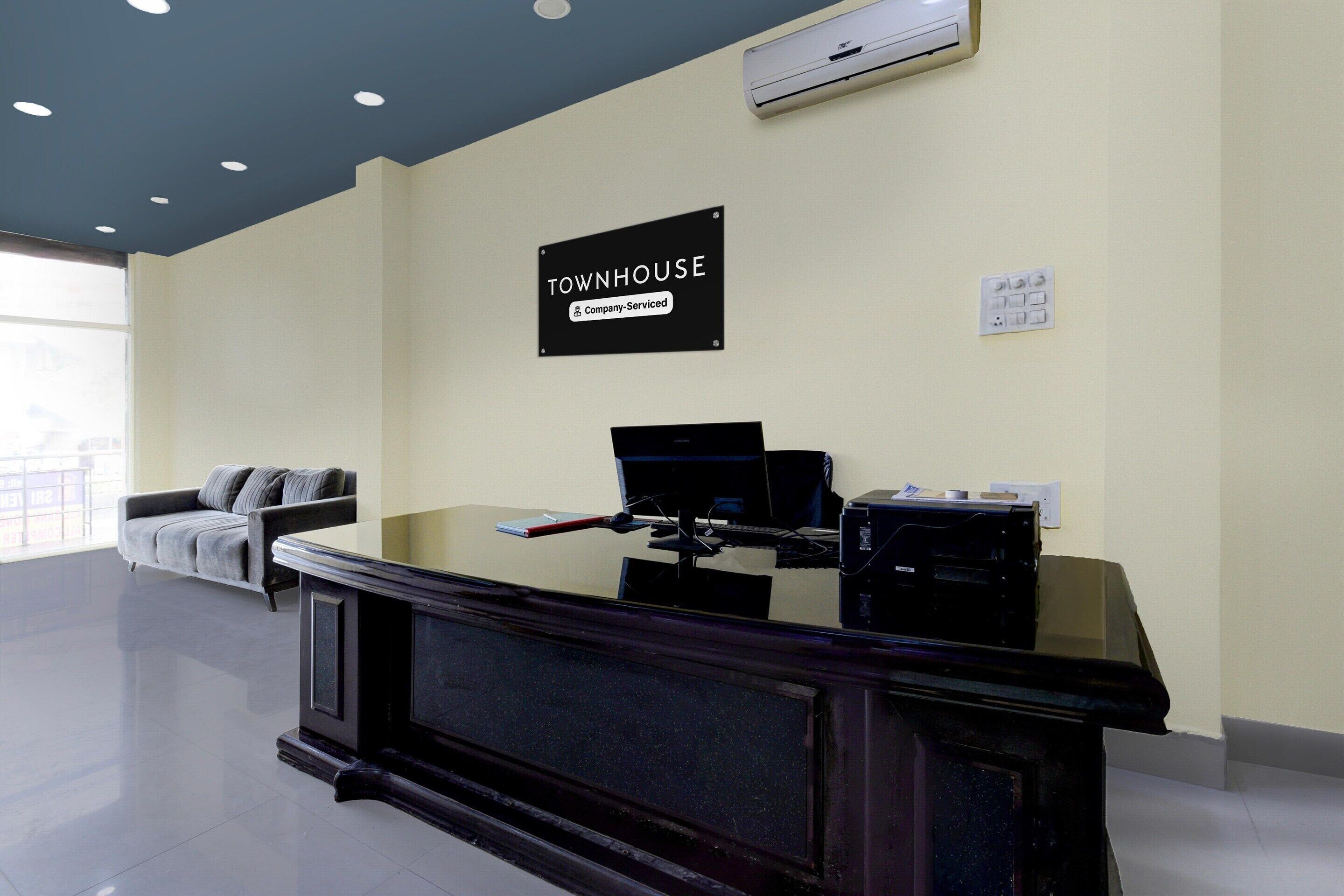 House | Reception