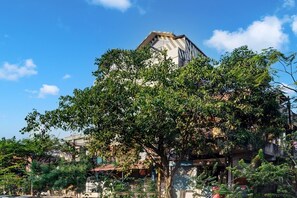 House | Exterior