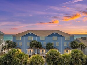 Exterior - Beachfront Luxury! 4BR Townhouse W/pool & Stunning Gulf Views! Sleeps 10! (Panama City Beach)