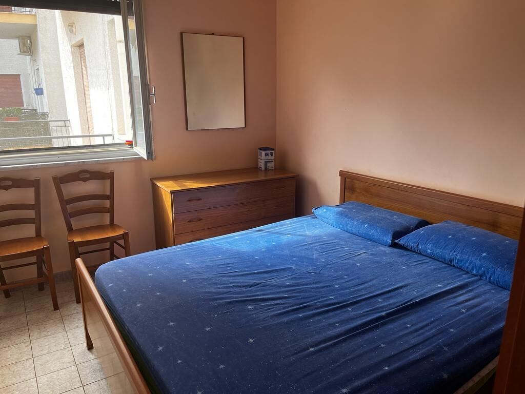 2 dormitorios, tabla de planchar con plancha, Internet y ropa de cama