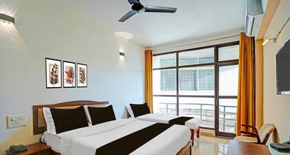 Super Townhous Madikeri Fort Formerl Raj