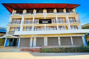 House | Exterior - Deluxehotel Raj (Madikeri)