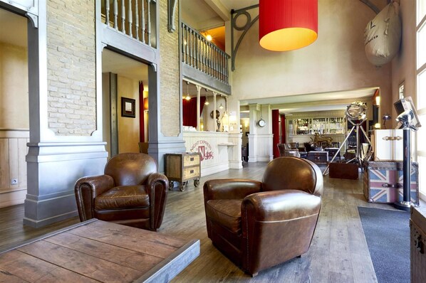 Lobby - Kyriad Cholet (Cholet)