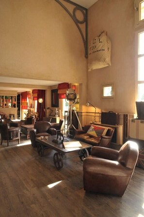 Lobby - Kyriad Cholet (Cholet)