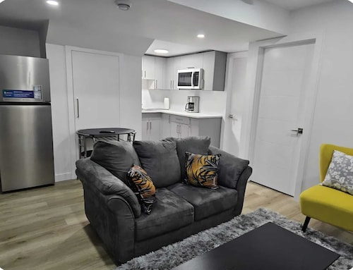 Cozy Winnipeg Retreat 