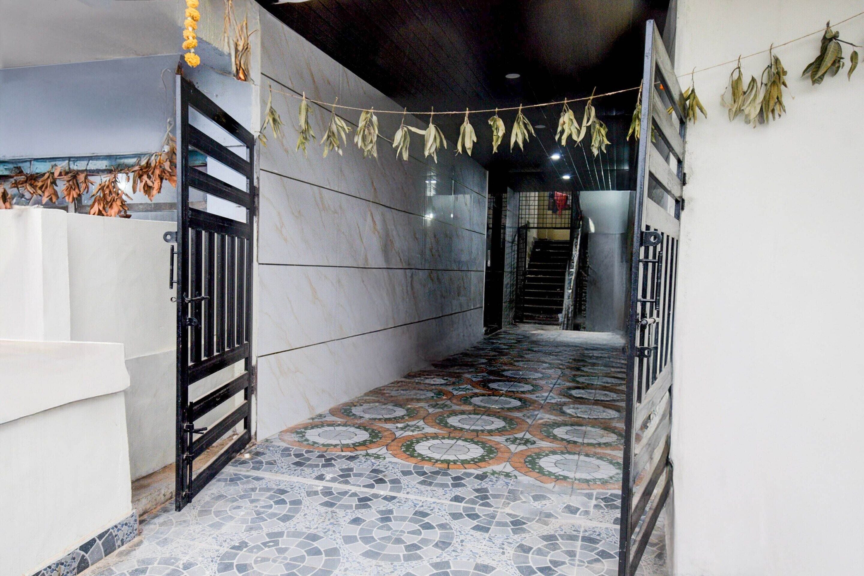 House | Reception
