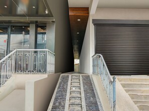 Rumah | Resepsionis