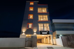 House | Exterior - Deluxelb Nagar Near Kamineni Hospital (Hyderabad)