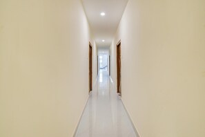 Interior - Super Townhouse Oak Kamineni Bus Stop (Hyderabad)