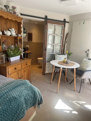 1 bedroom, WiFi, bed sheets - Studio in einer alten Scheune (Aachen)