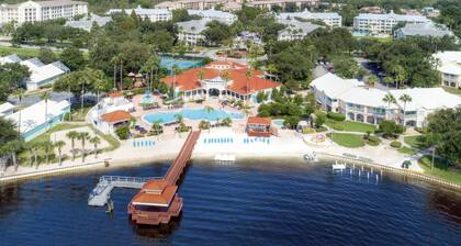 Resort/Condo with 1 bedroom and AC close to attractions